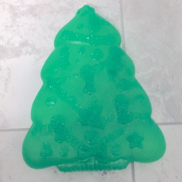 3 for $25🎄Plastic tree holiday dish - Picture 2 of 2